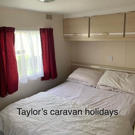 Taylor'S Caravan Holiday'S 9 Berth Villa Ingoldmells Exterior foto